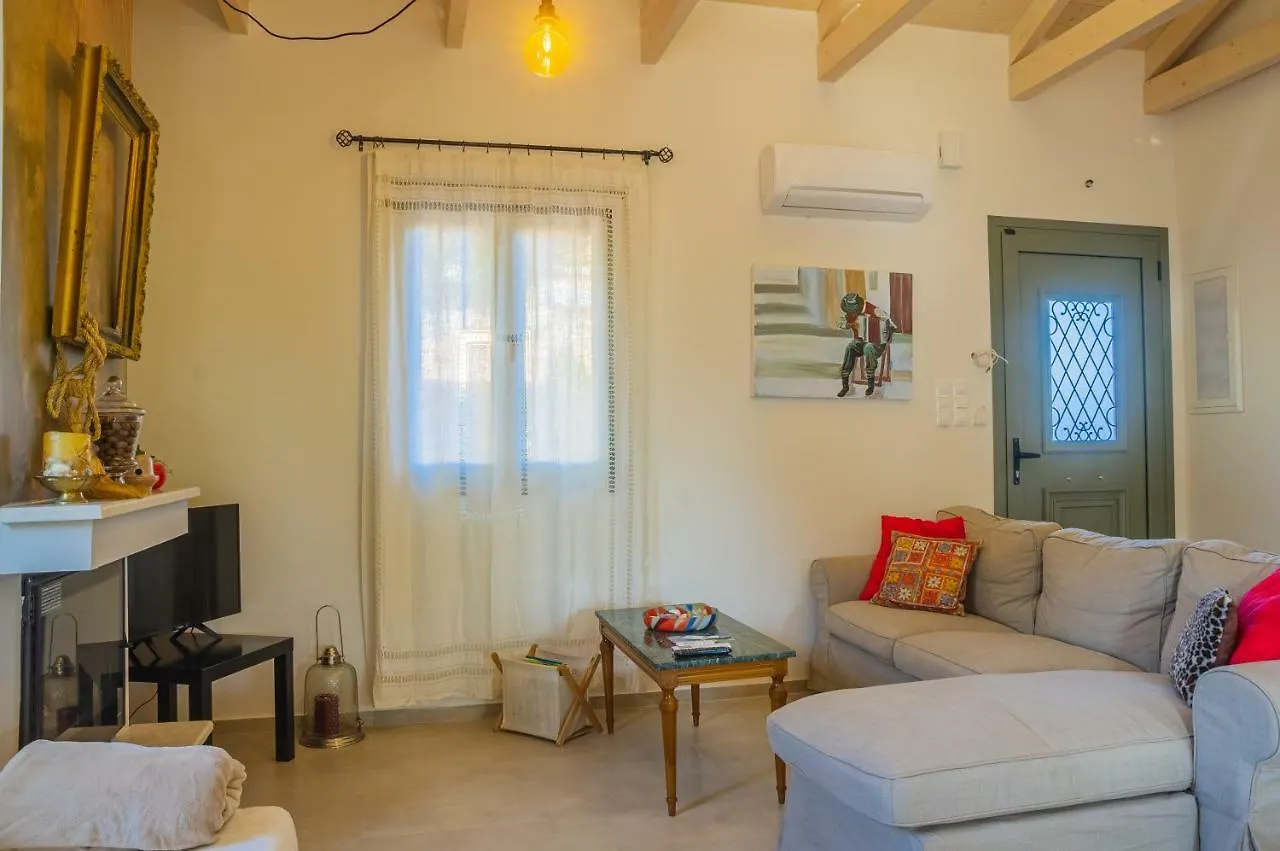 Casa Rossa Villa Pesádha 0*,  Yunanistan